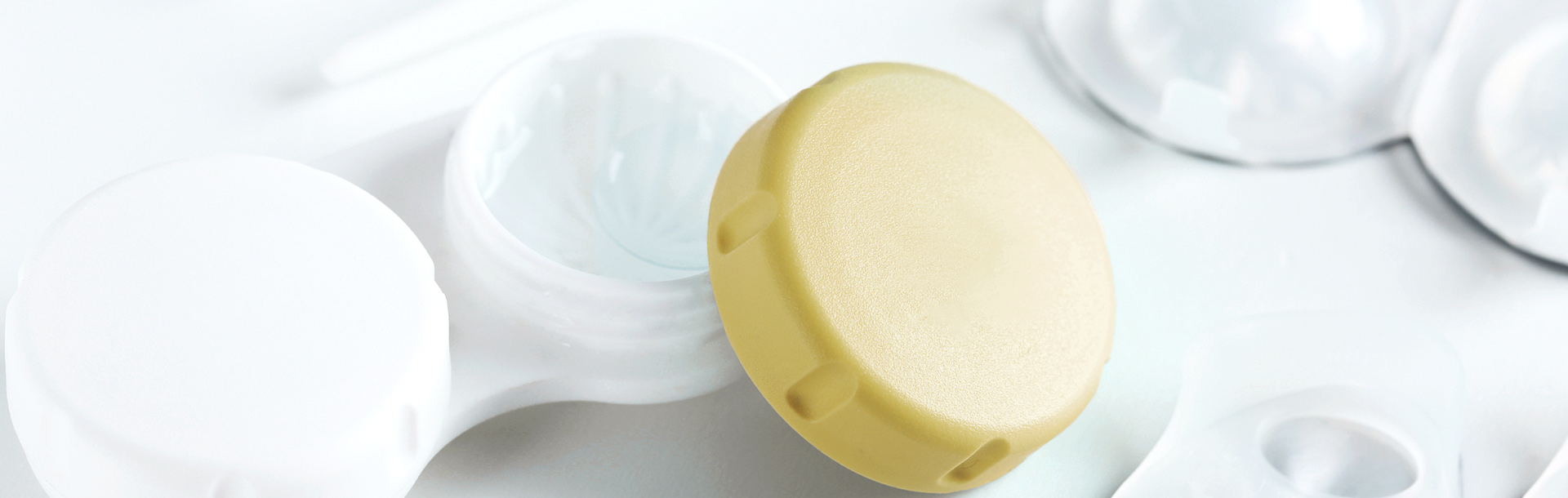 Contact lens case with a contact lens inside